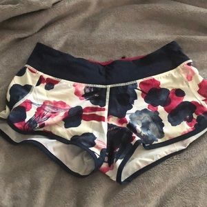 Speed shorts size 4